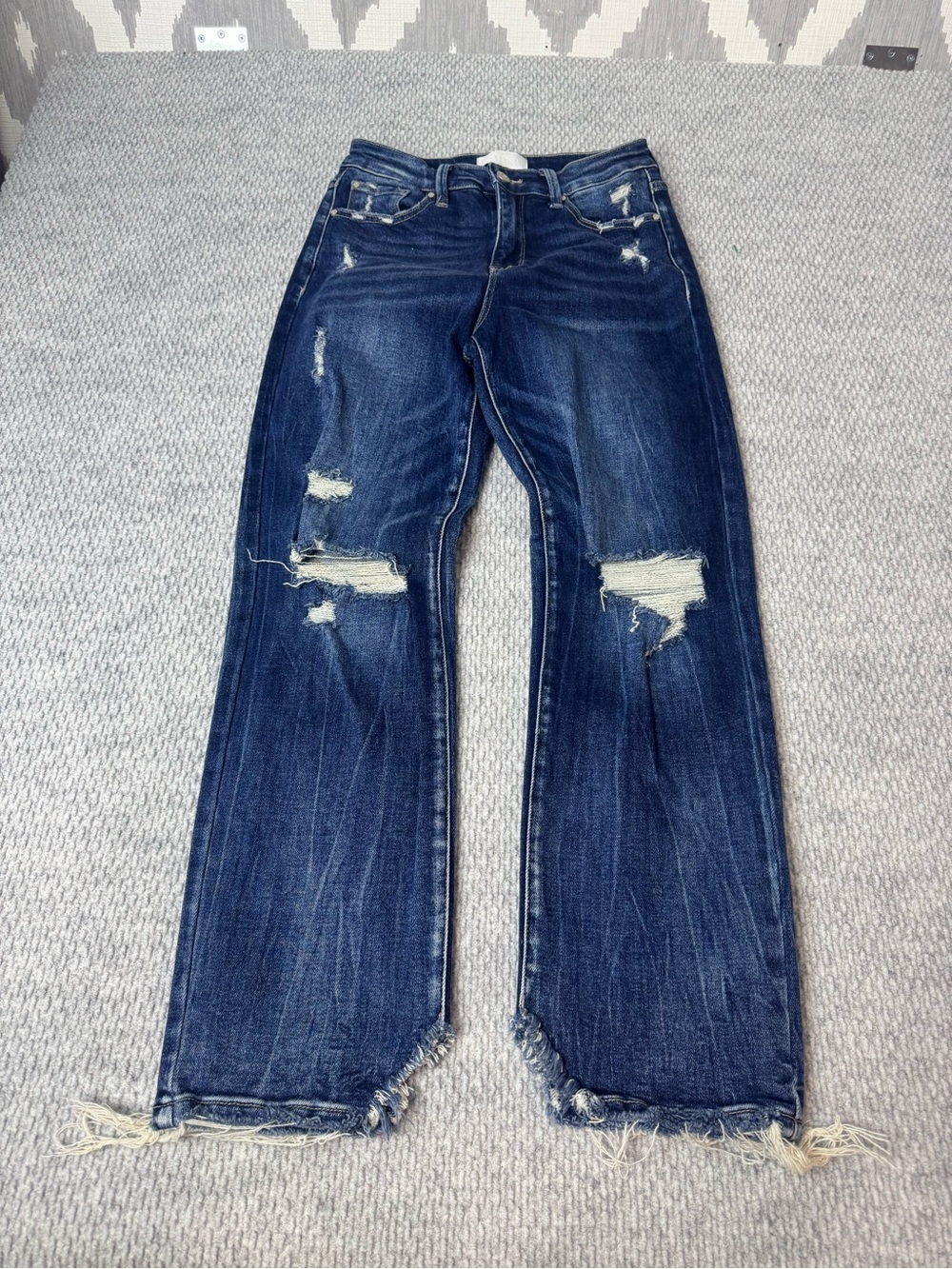 Petra 153 Distressed Straight-Leg Women’s Jeans